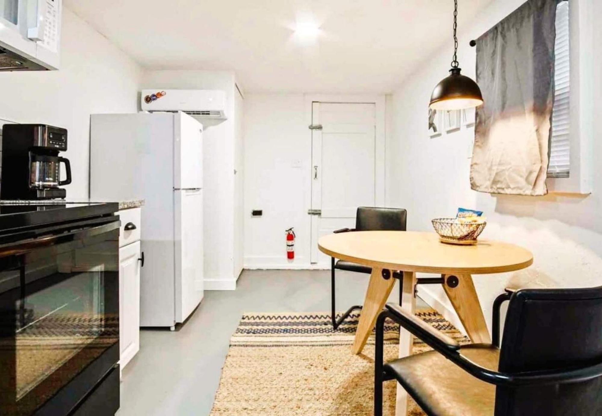 All-Inclusive Studio Near Okcs Best #C2 Oklahoma City Bagian luar foto